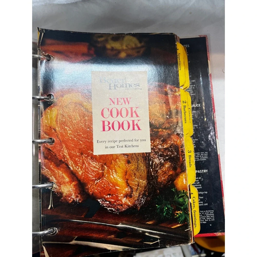 Better Homes and Gardens New Cook Book 1974 Gingham Plaid Binder 8th Edition‎